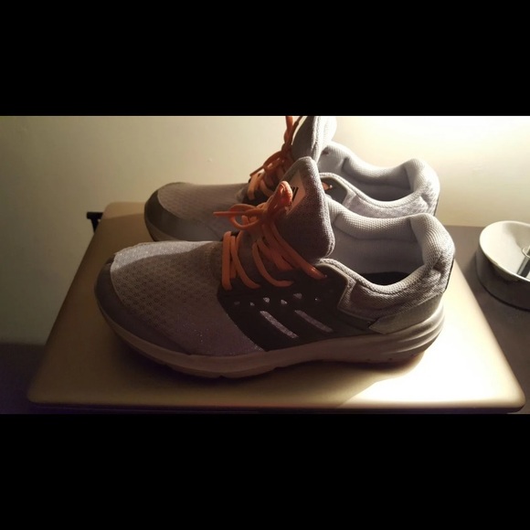 Adidas - Picture 2 of 3